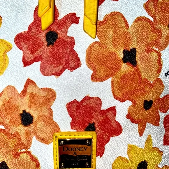 🎈SOLD🎈Dooney & Bourke Satchel Shoulder Bag Crossbody or Purse - Picture 3 of 14